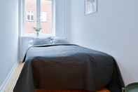 Kamar Tidur Newly-renovated 2-bedroom Apartment in Charlottenlund