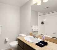 Phòng tắm bên trong 4 Kasa Love Field-Medical District Dallas