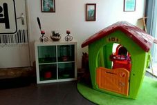 พื้นที่สาธารณะ E-Nove Lounge Hostel Caffe