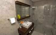 ห้องน้ำภายในห้อง 7 Retro 9 Homes & Suites Istanbul