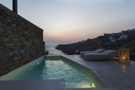 Kolam Renang Phos Villas Tinos