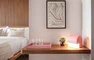 Kamar Tidur 3 The Rockaway Hotel