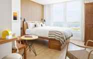 Kamar Tidur 6 The Rockaway Hotel