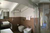 Toilet Kamar Faro Bianco Bb Fronte Mare