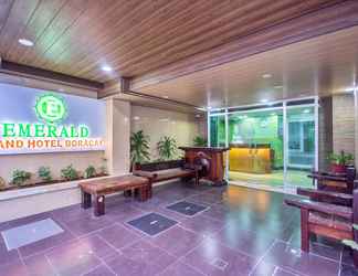 Lobby 2 Emerald Island Hotel