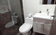 Toilet Kamar 7 Hotel Basan Plaza