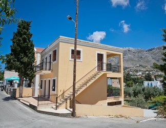 Exterior 2 Hot Tub Cottage Kalymnos