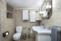 In-room Bathroom Studio Next to Agios Nikolaos Church