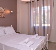 Bedroom 2 Quiet apartment at the center of Glyfada