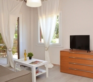 Bedroom 7 Quiet apartment at the center of Glyfada