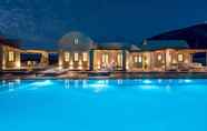 Hồ bơi 2 Cellaria Estate Exclusive