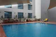 Kolam Renang ibis Jeddah City Center