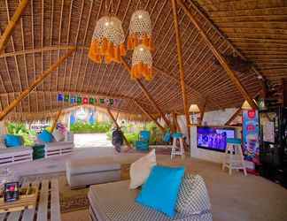 Sảnh chờ 2 Beach House Camp