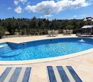 Others 4 Holiday Resorts for 10 Persons, With Swimming Pool, Wifi and air Conditioner