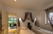 Others 6 Hillside Villa With Swimming Pool and Jacuzzi - Frasassi Caves