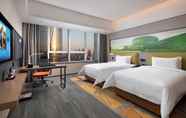 Bedroom 5 Hampton By Hilton Handan Congtai