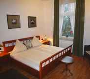 Bedroom 3 Hotel Alt-Lennep
