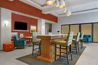 Bar, Cafe and Lounge Hampton Inn & Suites by Hilton Belleville