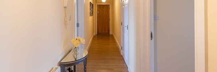 Lobby 2-bedroom Penthouse, Clockhouse, Hoddesdon