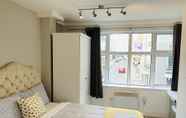 Bilik Tidur 4 London City Studio Apartments