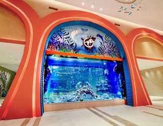 Lobby 2 Dolphin Bay Hotel