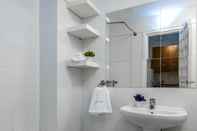In-room Bathroom Bright 1 Bd Apartm Prime Location and Views to the Alhambra. Plaza Nueva Granada,