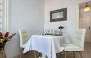 Restaurant 3 Bright 1 Bd Apartm Prime Location and Views to the Alhambra. Plaza Nueva Granada,