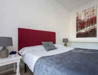 Bedroom 2 Bright 1 Bd Apartm Prime Location and Views to the Alhambra. Plaza Nueva Granada,