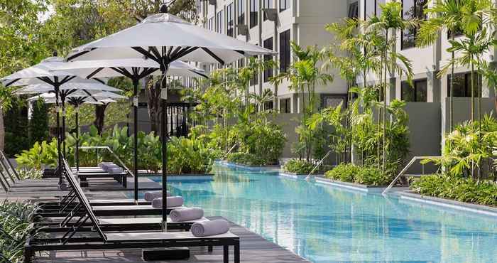 Kolam Renang Four Points by Sheraton Phuket Patong Beach Resort