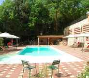 Swimming Pool 2 Agriturismo San Vettore Denti Massimo