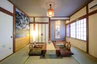 Bedroom Hiragishi House
