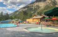 Swimming Pool 2 Huttopia La Clarée