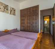 Bedroom 2 St-33 Begur SA Tuna 2 PAX