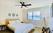 Bedroom 4 Modern Contemporary OT Scottsdale W-Pool