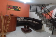 Lobby Ayenda Casa Maconglo 1022