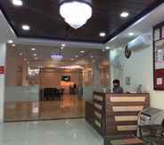 Lobi 4 Hotel Shiv Palace