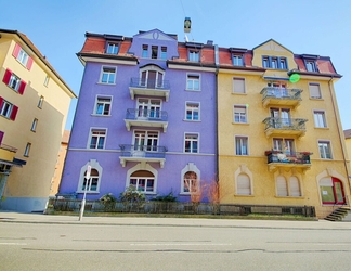 Bangunan 2 ZH Strawberry - Oerlikon Hitrental Apartment