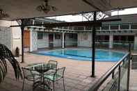 Swimming Pool Hotel Pacandé