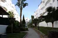 Exterior Apartment - 2 Bedrooms with Pool - 103433