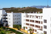 Exterior Apartment - 2 Bedrooms with Pool and WiFi - 107884