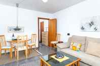 Common Space Apartment - 2 Bedrooms with Pool and WiFi - 107885