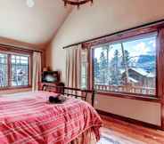 Bedroom 6 Rustic Timber Lodge