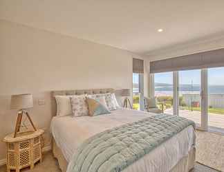 Bedroom 2 Nautilus Bay of Fires