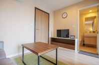 Common Space Near BK University Quiet Condo in Rama4 bkb135