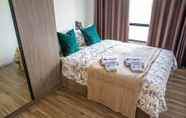 Kamar Tidur 2 Apartment 450m from BTS with Sky Pool - bkbloft8