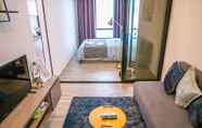 Kamar Tidur 3 Apartment 450m from BTS with Sky Pool - bkbloft9