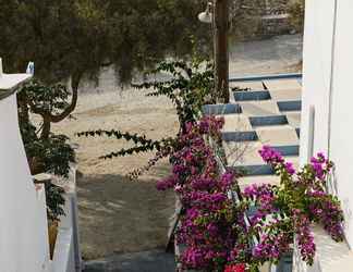 Bên ngoài 2 Perigiali Rooms & Apartments Folegandros