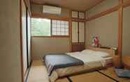 Bilik Tidur 6 Springs Village Hakone Glamping Resort