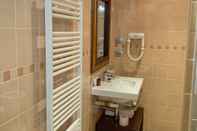 In-room Bathroom Locanda Cortiletto d'Alba