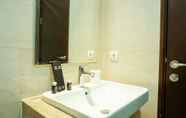 In-room Bathroom 3 Tranquil and Well Appointed Studio Apartment at Menteng Park